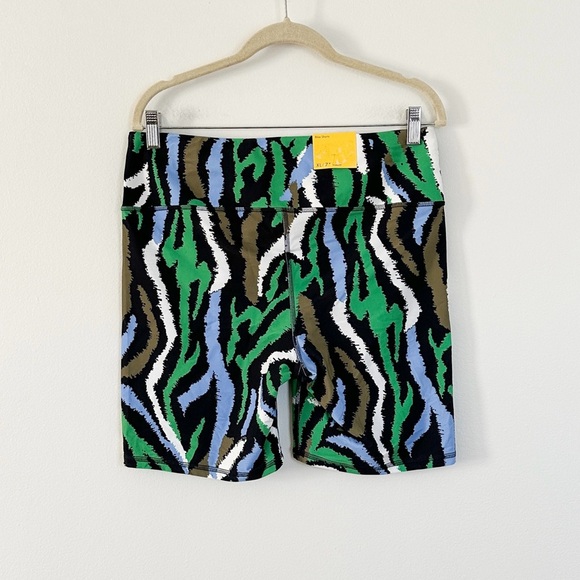 Diane von Furstenberg x Target Disco Zebra Green Bike Shorts Size XL NWT - Picture 6 of 6